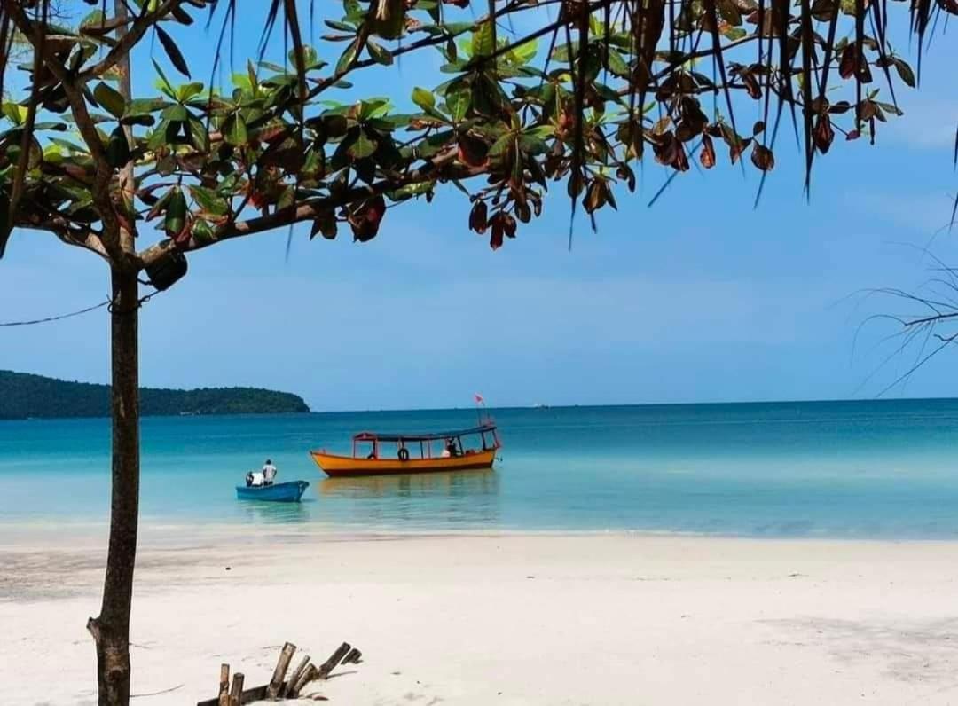 The Pipes Resort Koh Rong Sanloem Buitenkant foto