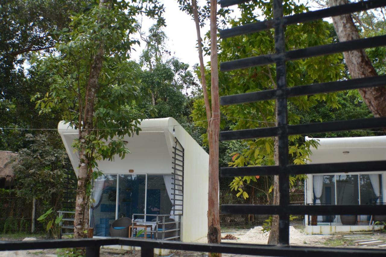 The Pipes Resort Koh Rong Sanloem Buitenkant foto
